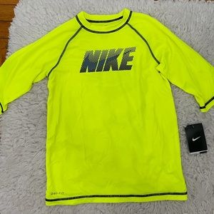 NIKE BOYS DRI-FIT TOP SIZE L